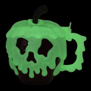 Disney Parks Poison Apple Mug Red Evil Queen Glow in Dark Skull Stein Plastic